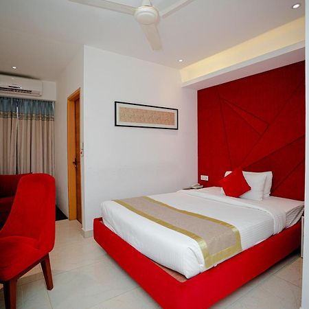 Royal Raj Hotel Rajshahi Bagian luar foto