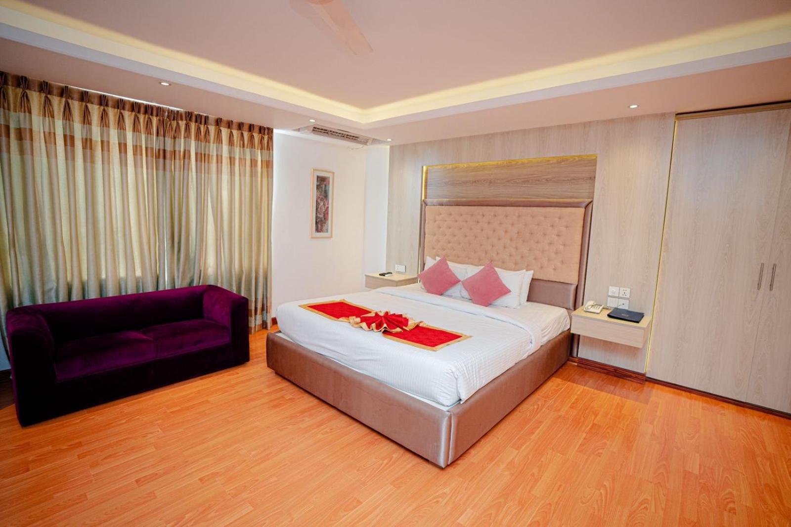 Royal Raj Hotel Rajshahi Bagian luar foto