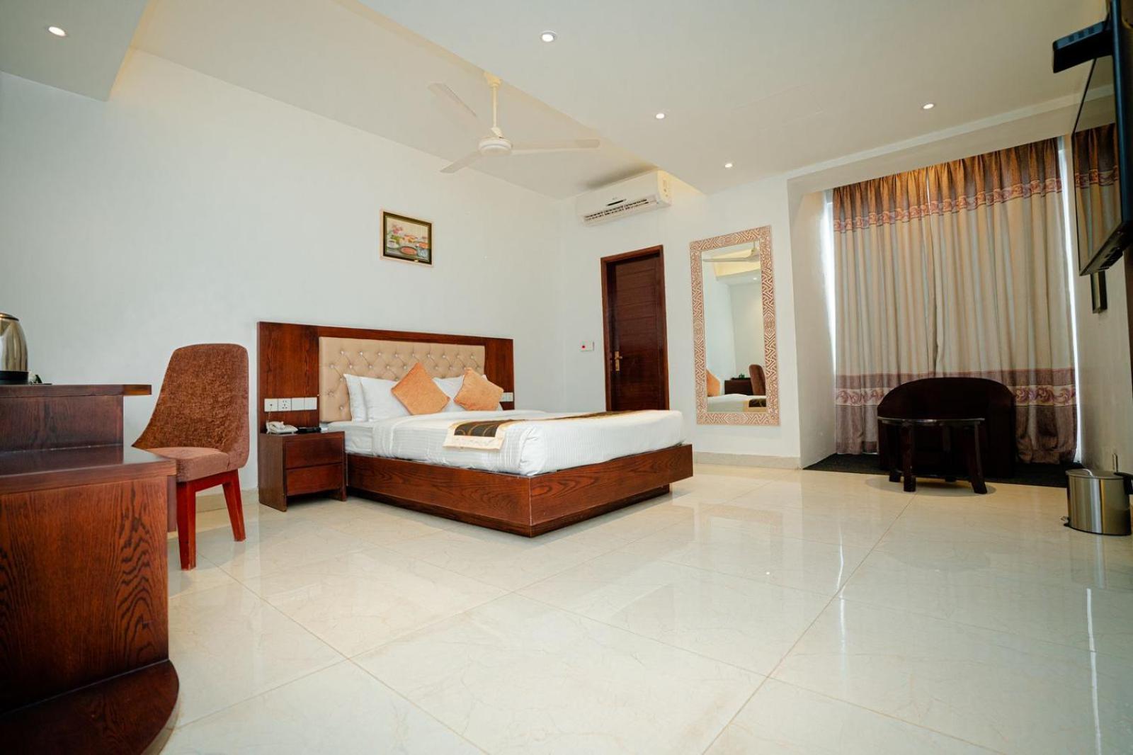 Royal Raj Hotel Rajshahi Bagian luar foto